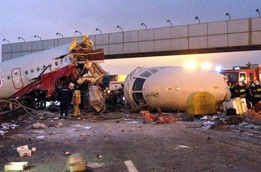 30 грудня 2012, 13:53 Переглядів:   Стан чотирьох вижили в катастрофі Ту-204 тяжке